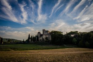 Lire la suite à propos de l’article Château de Lourmarin dans le Lubéron